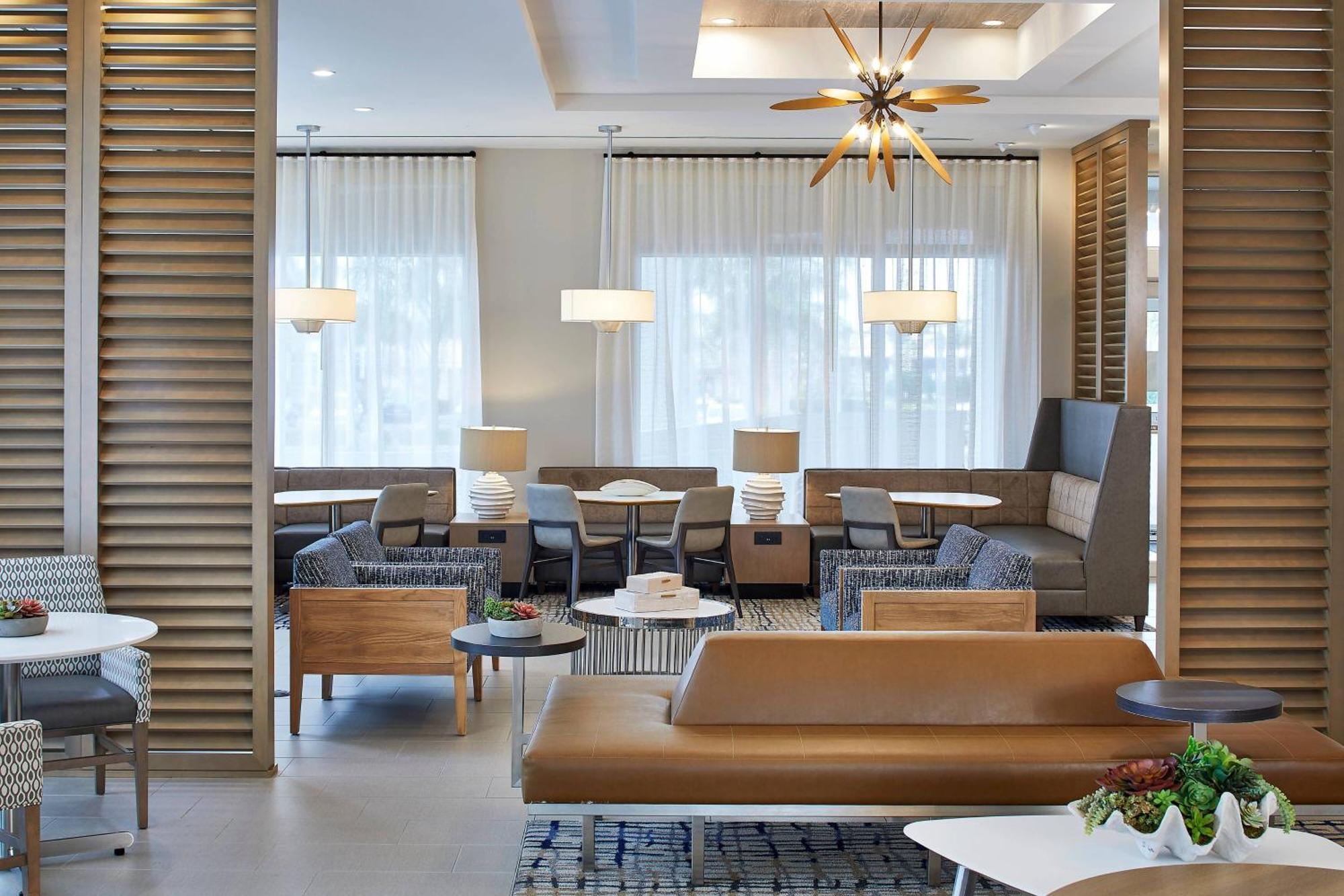 St. Petersburg Tierra Hotel