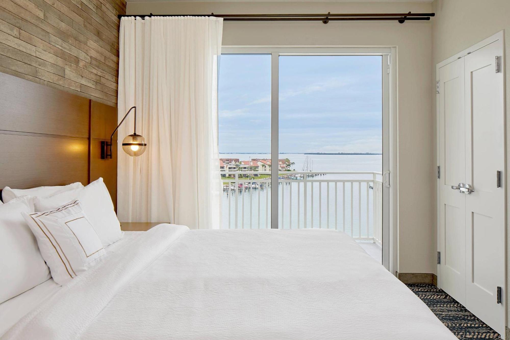 Hotel St. Petersburg Tierra 3*
